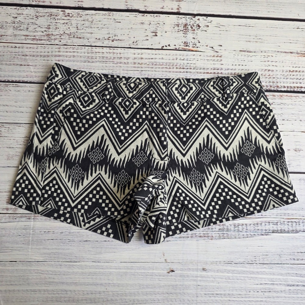J.Crew Womens Size 8 Black White Geometric Ikat Print Chino Shorts A2647 34x3